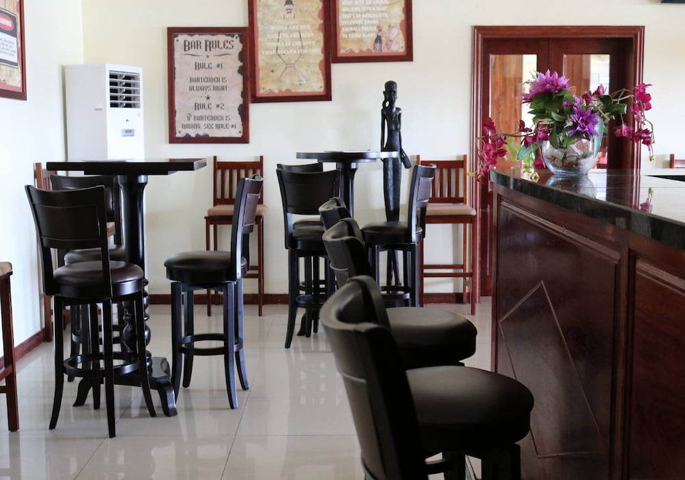 Raphael's Hotel 24/32