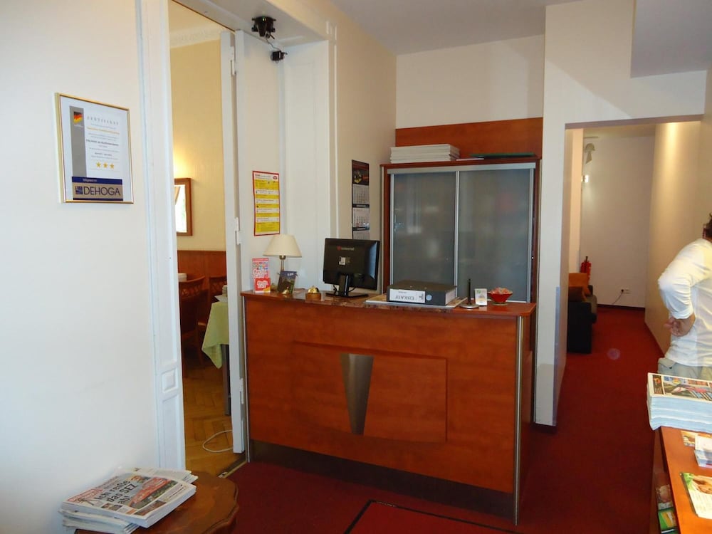 City Hotel Am Kurfuerstendamm 3/33