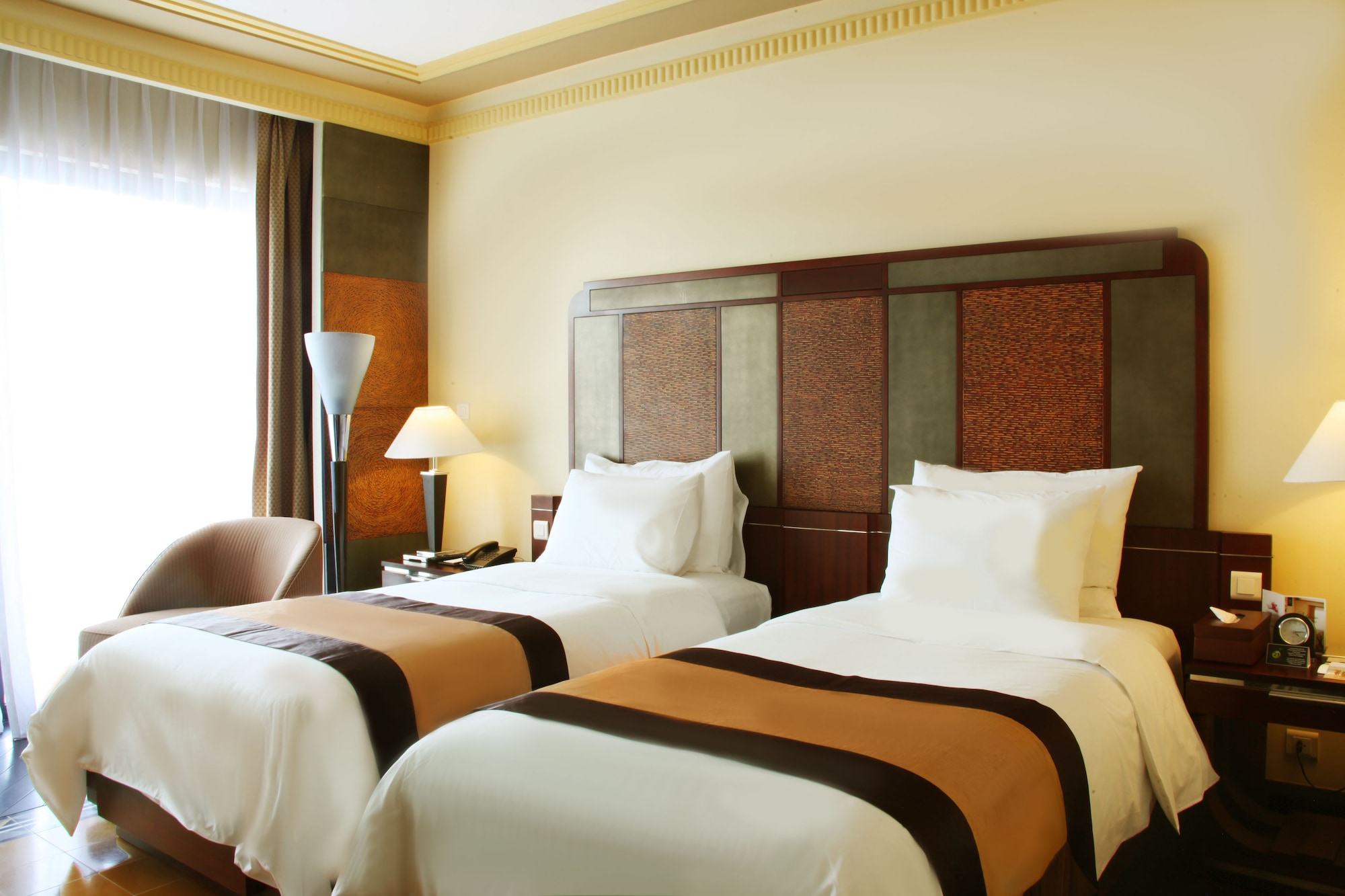 غرفة سوبيريور بسرير كوين بإطلالة على النهر، Azerai La Residence Hue 5/10