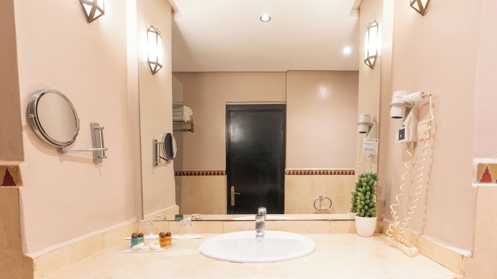 Zalagh Kasbah Hotel and Spa 22/50