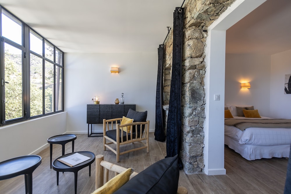 Hotel Case Latine 26/50