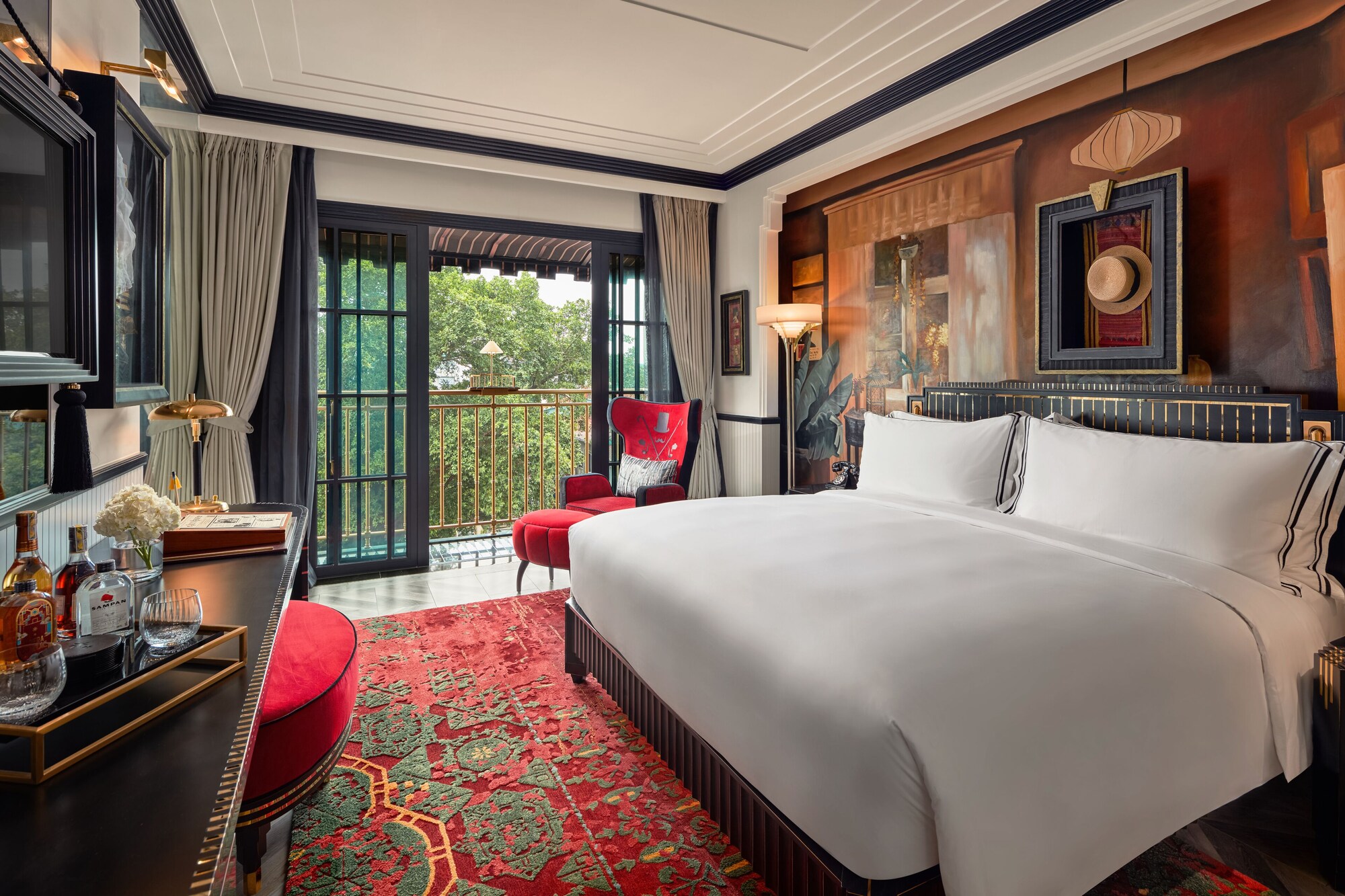 PREMIER, KING BED