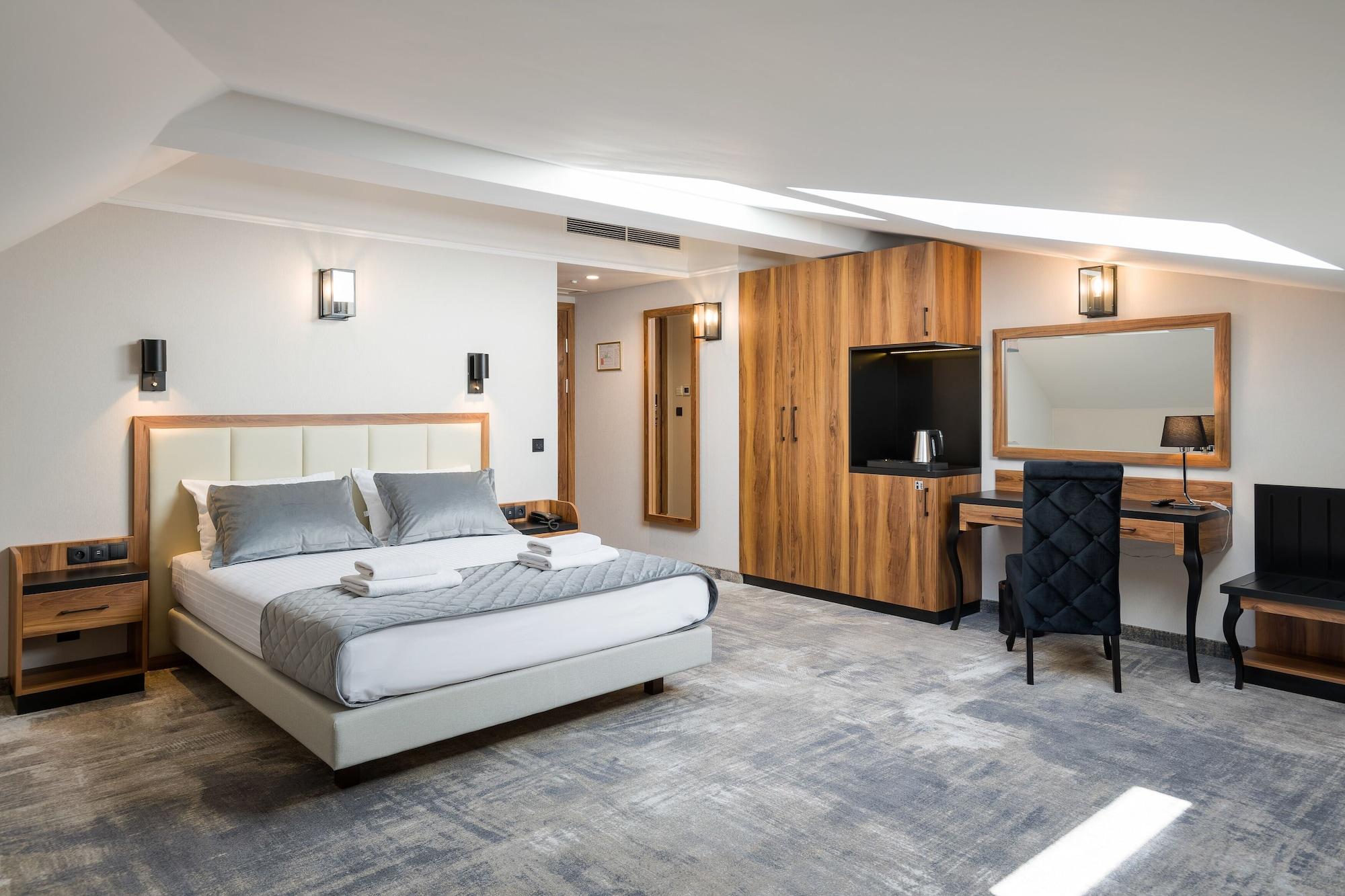 Standard, Double Bed, Attic