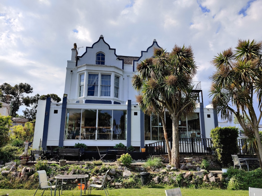 The Sherwood Palm Hotel Torquay Beach in TORQUAY - UK
