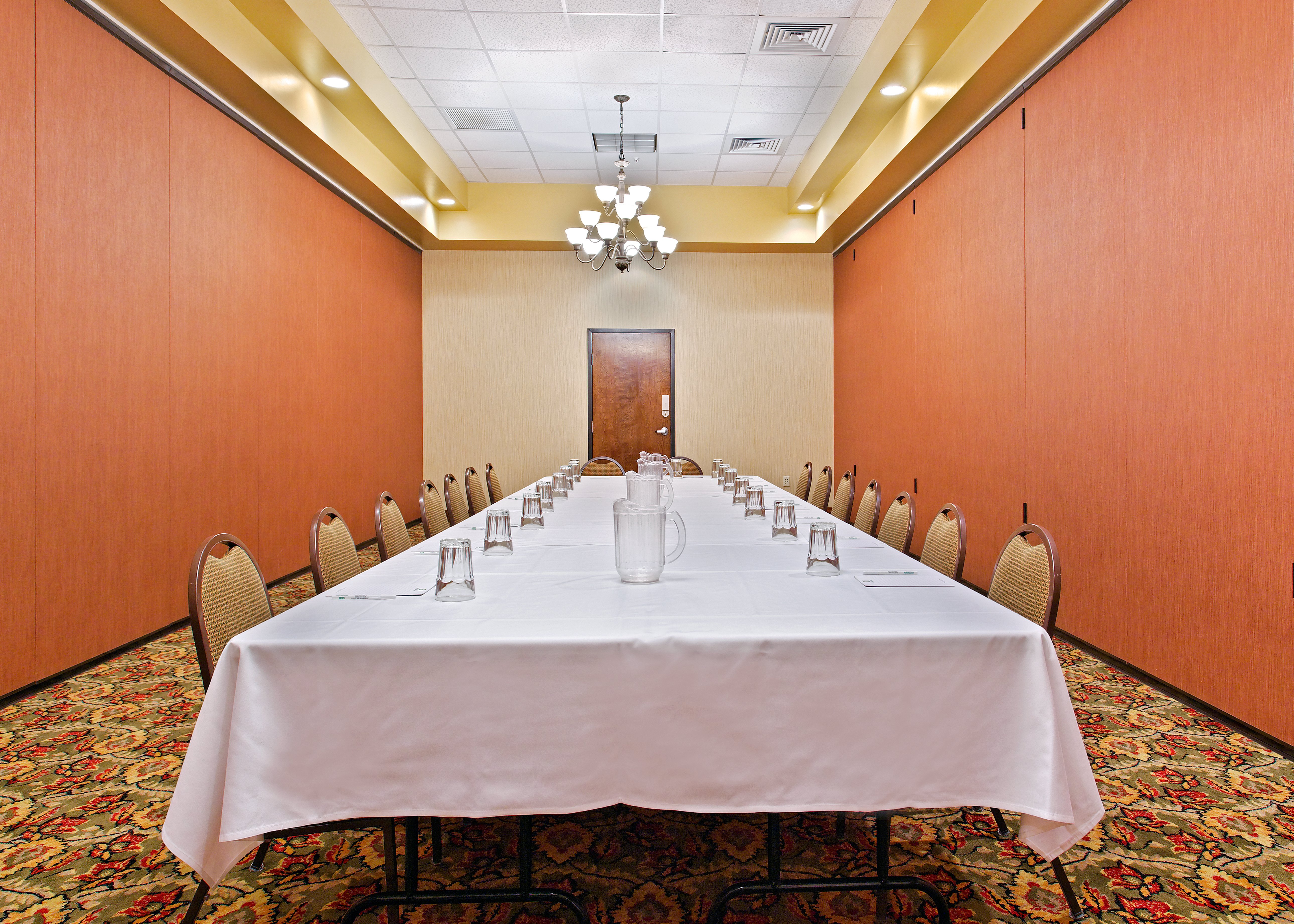 Holiday Inn Blytheville 48/49