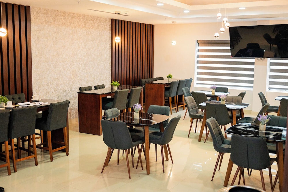 La Quinta by Wyndham Reynosa 40/58