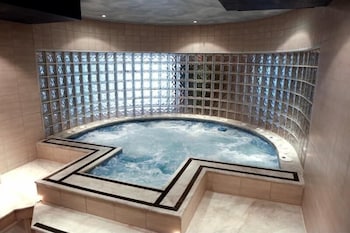 Bristol Hotel Amman 19/50