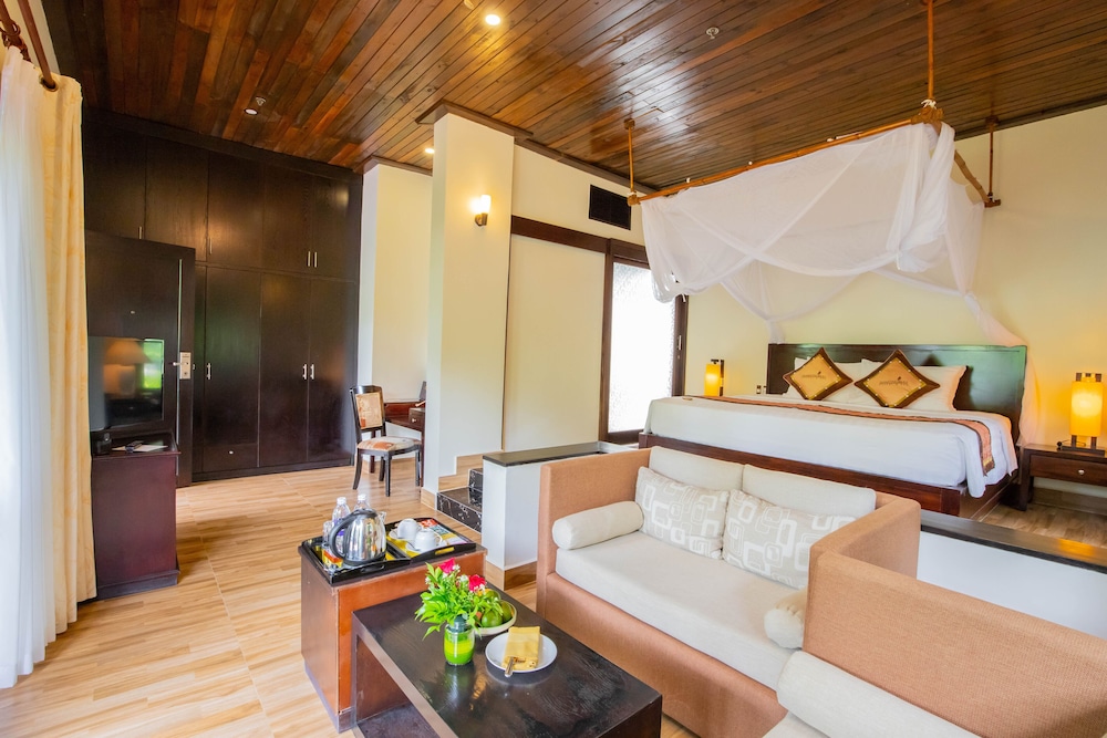 Diamond Bay Resort & Spa 33/74