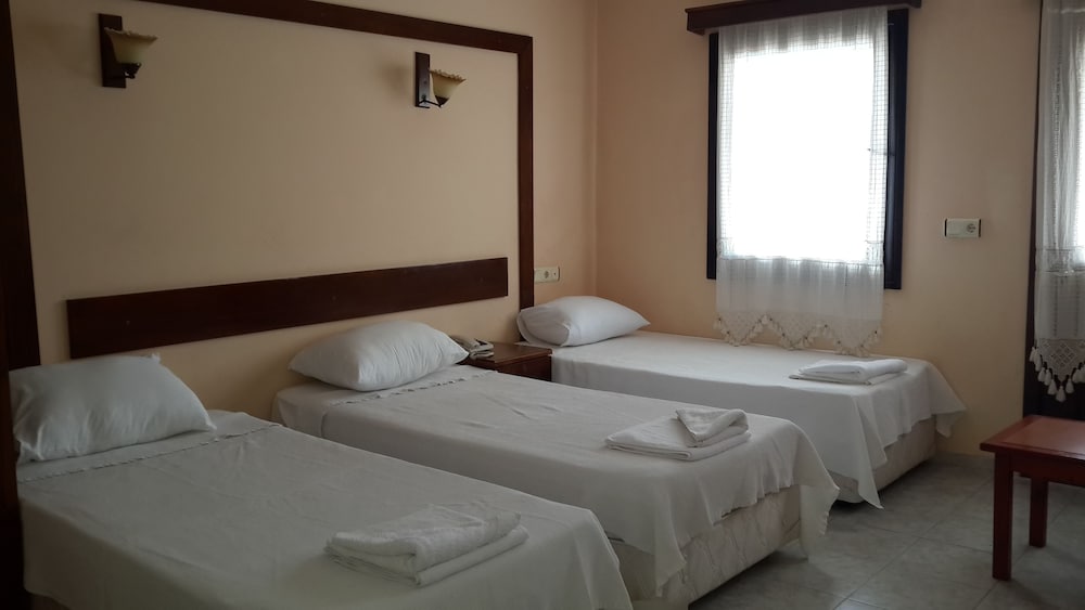 Bodrum Salinas Hotel 12/49