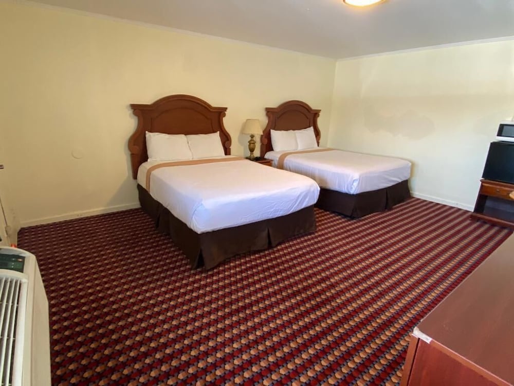 Sunset Inn 17/55
