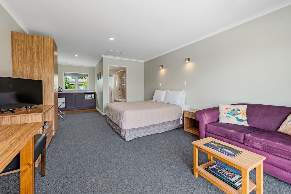 Tower Lodge Motel 20/51