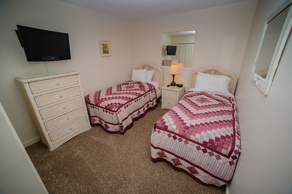 Myrtle Beach Resort by Beach Vacations 57/79