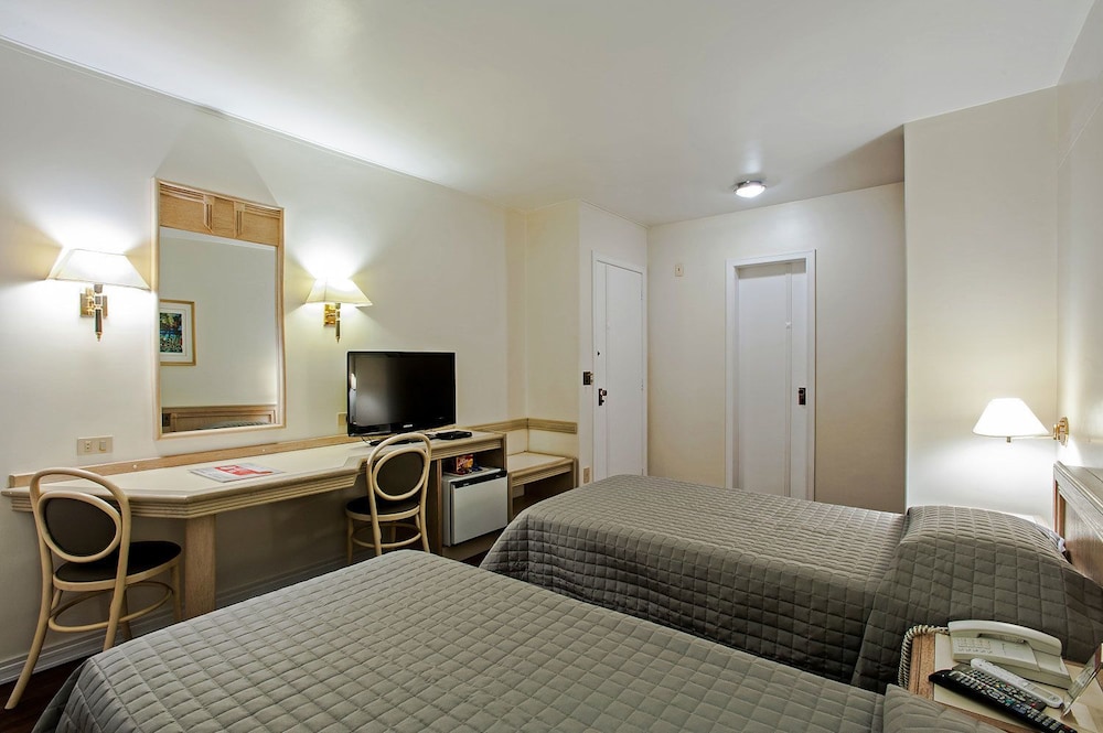 Trevi Hotel & Business 20/67