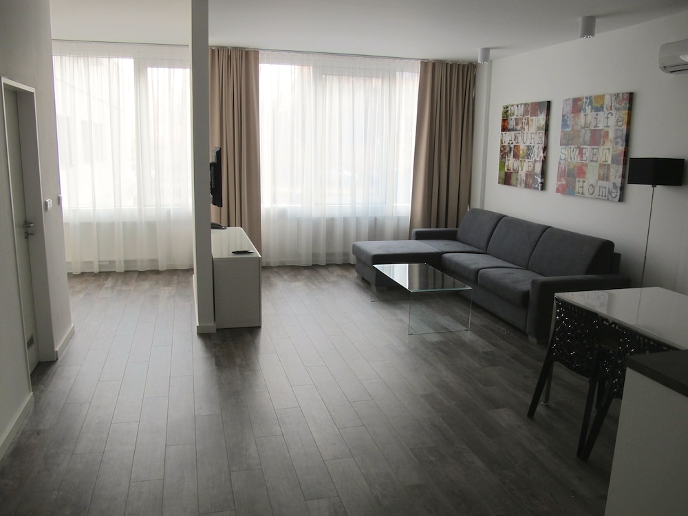 Kapitol Hotel 44/62