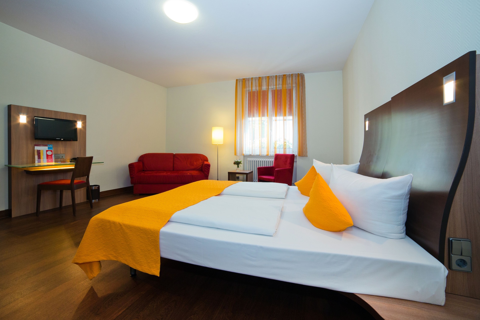SUPERIOR, DOUBLE BED
