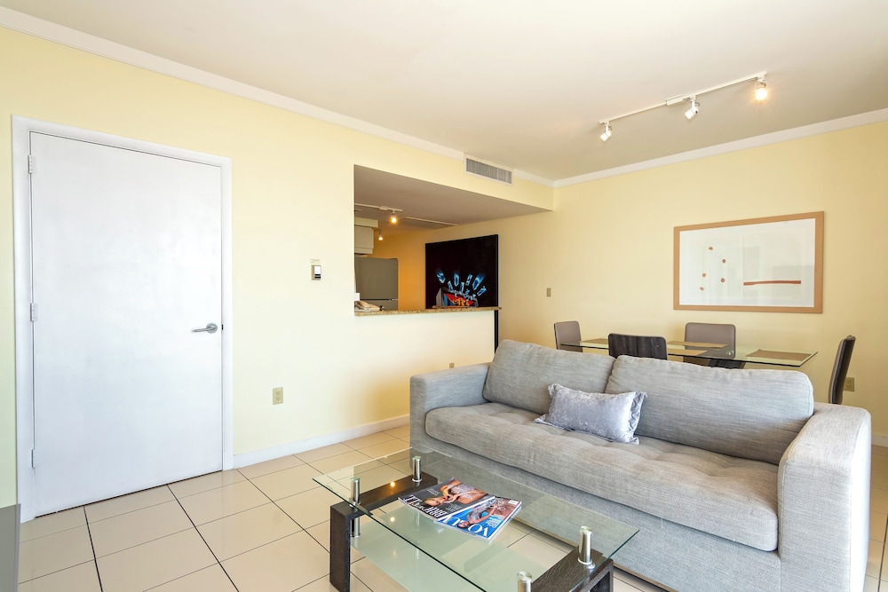 Private Residences at Hotel Arya by SoFLA Vacations 25/38