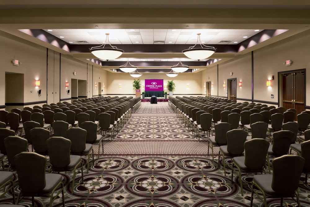 Crowne Plaza Hotel Greenville I 385 Roper Mtn Rd 56/77