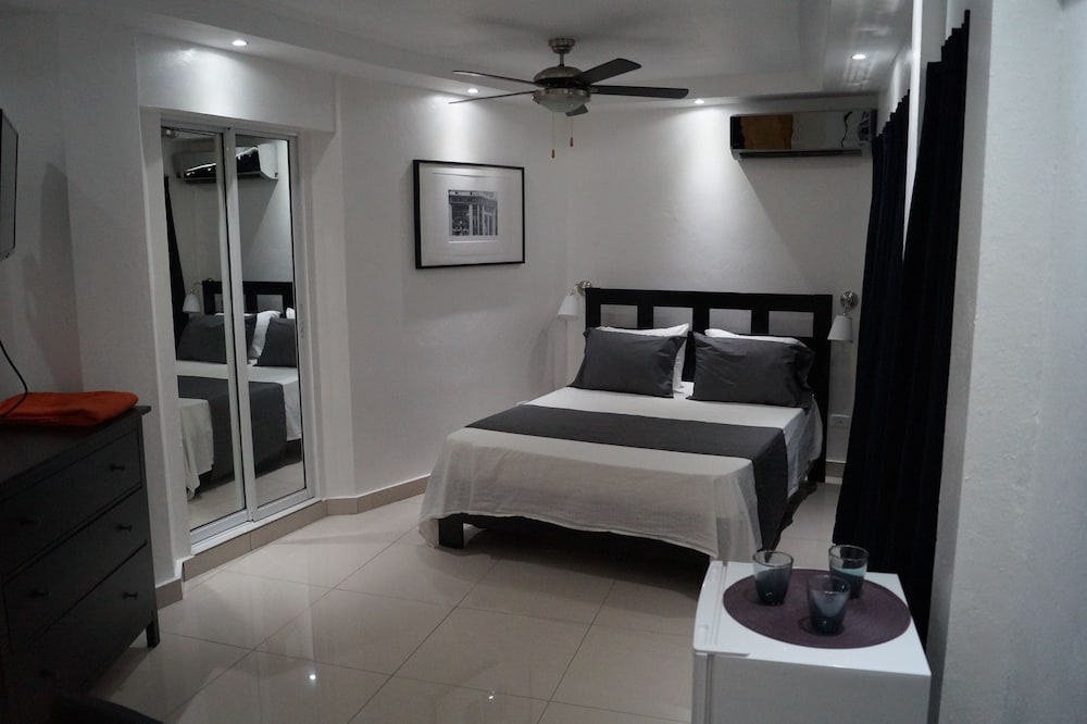 City Caribbean Hotel Boutique 32/65