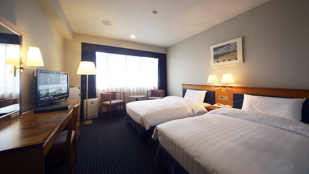 Moderate, Twin Beds