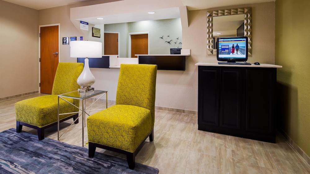 Best Western Edgewater Inn 7/37
