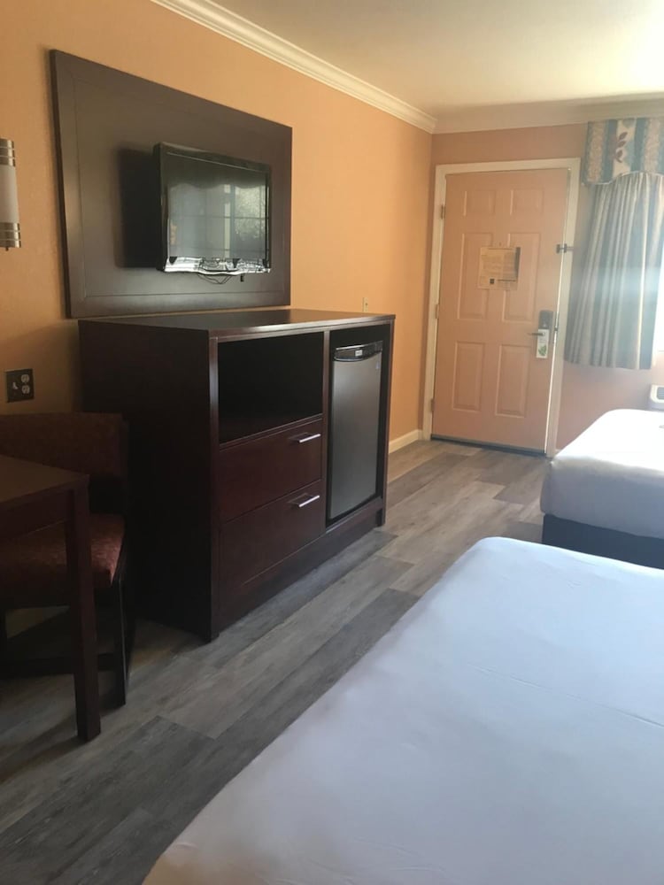 Country Inn Sonora 22/59