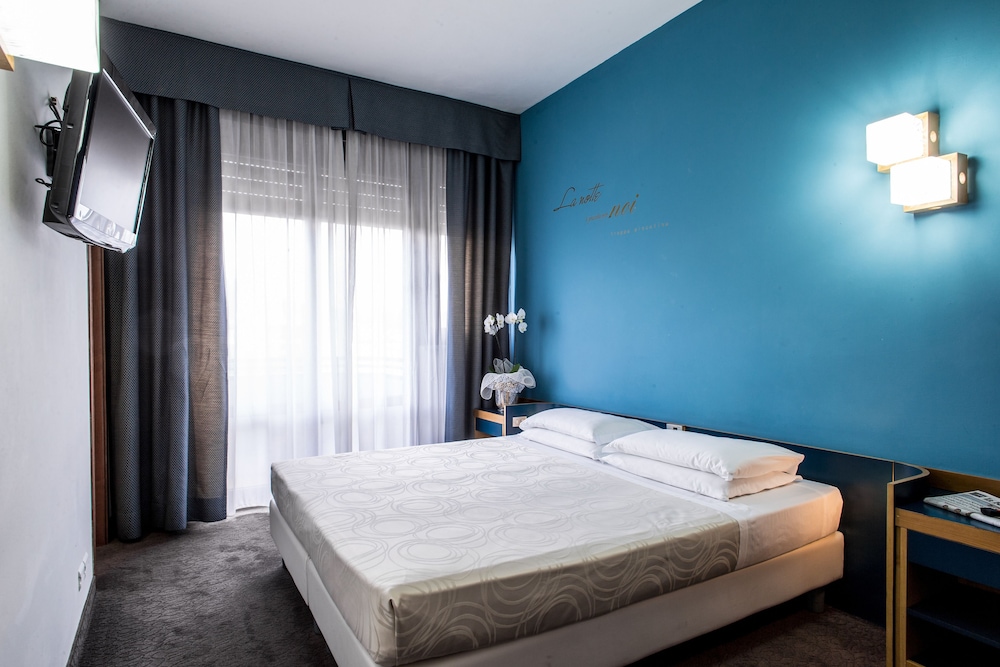 Hotel Mirage 29/66