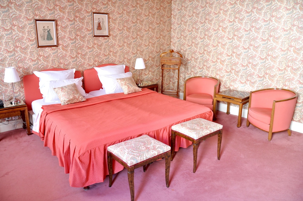 Grand Hotel Des Templiers 15/68