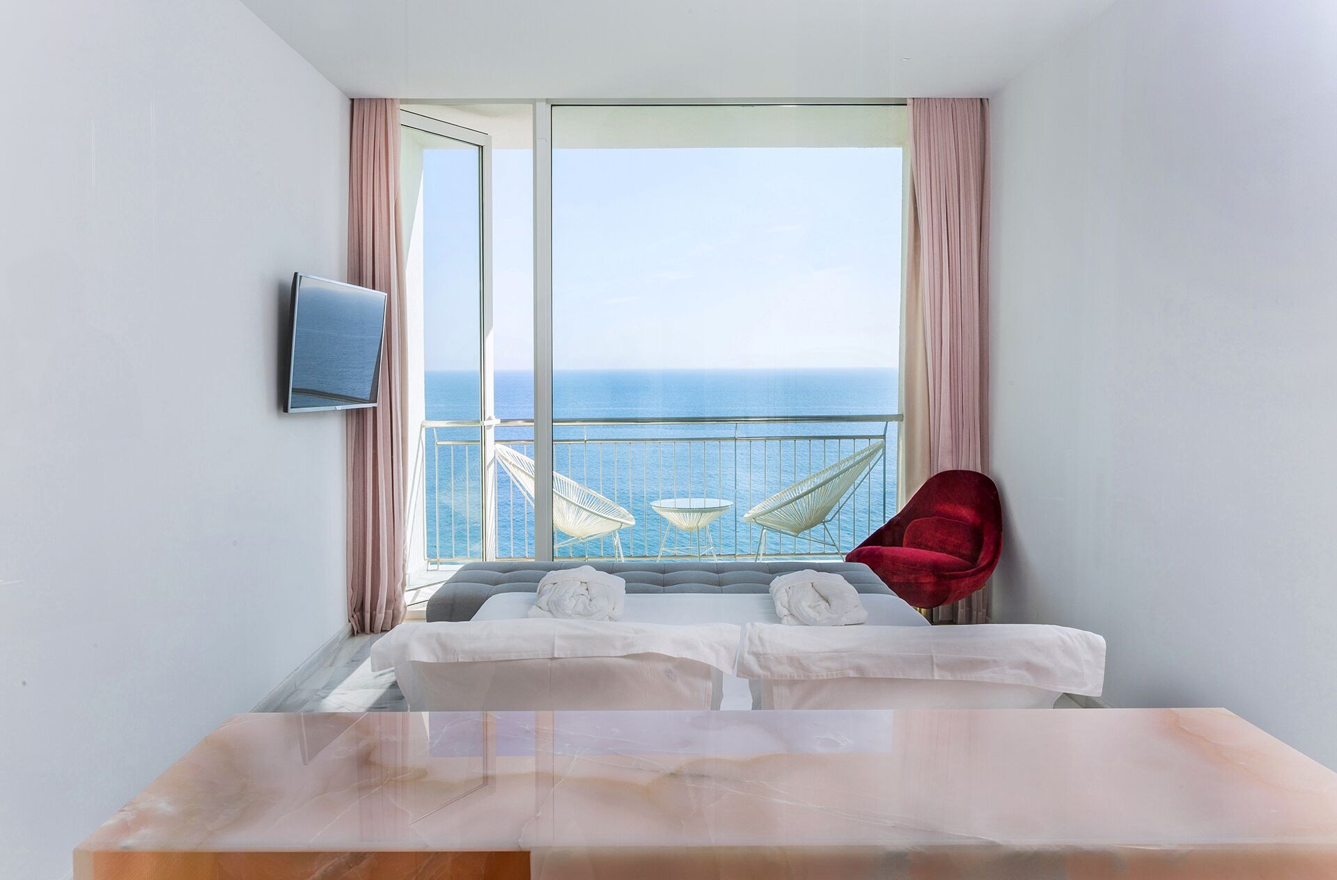 Room, Queen Bed, Sea Front, Balcony، Hotel Aromar 4/6