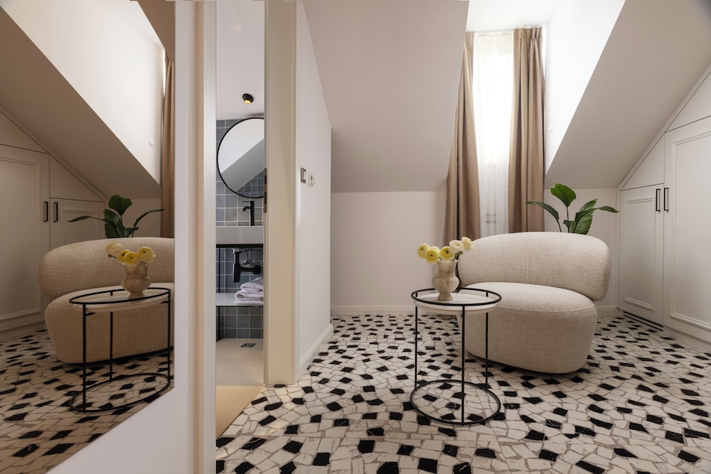 Heritage Hotel Lucia 25/49