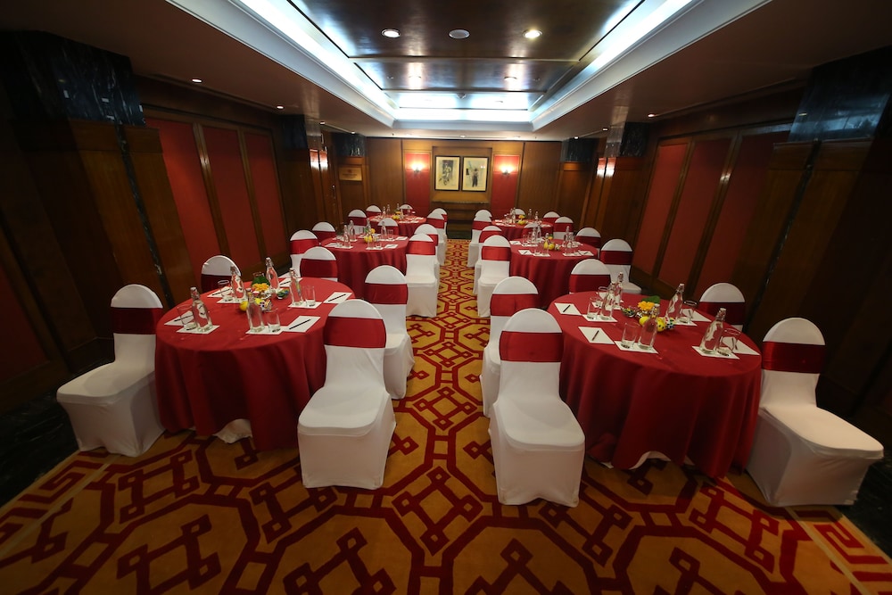 Welcomhotel By Itc Hotels Devee Grand Bay 60/71