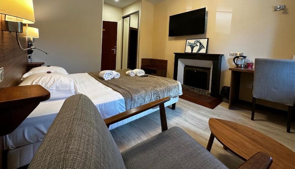 LOGIS HOTEL AU TERMINUS 29/45