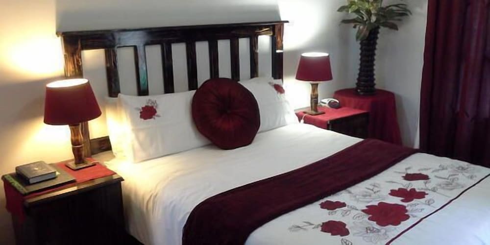 La Rochelle Inn 6/19