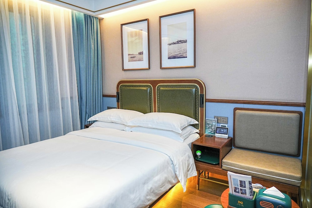 Nostalgia Hotel (West lake Hangzhou) 25/60
