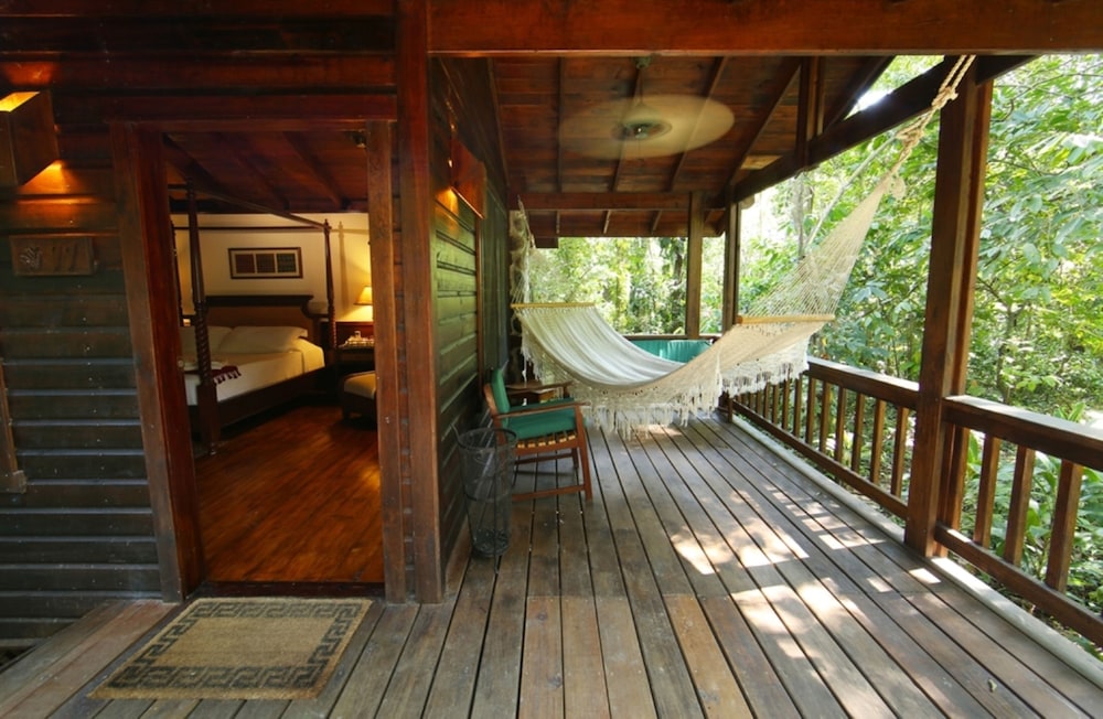 THE LODGE AT PICO BONITO 41/76