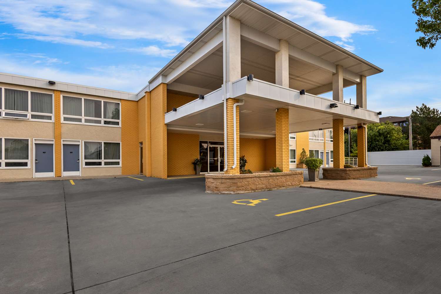 Best Western Lee's Motor Inn 15/19