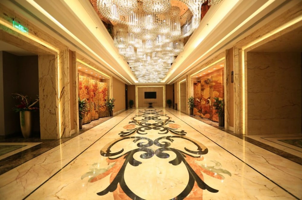 Lanxi International Hotel 53/67