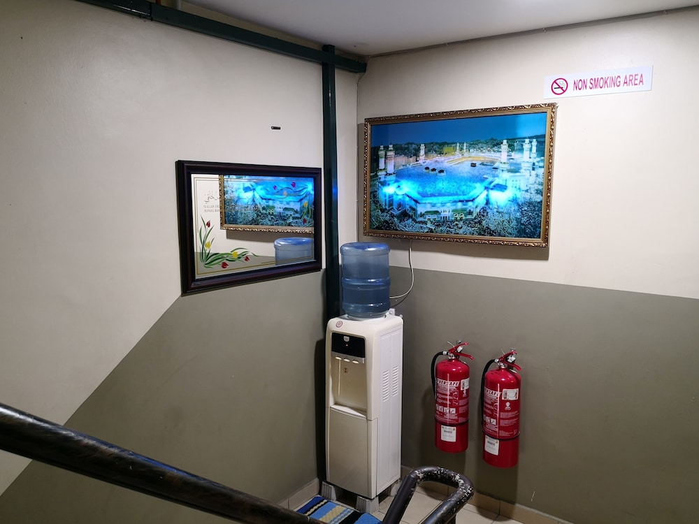 Kristal Inn Hotel 43/55