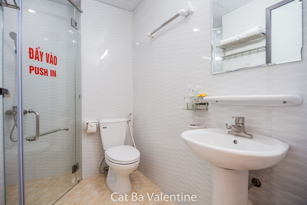 Cat Ba Valentine 49/50