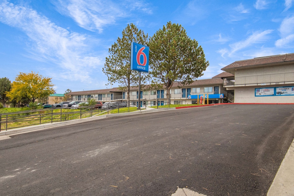 Motel6 Elko, NV 39/50