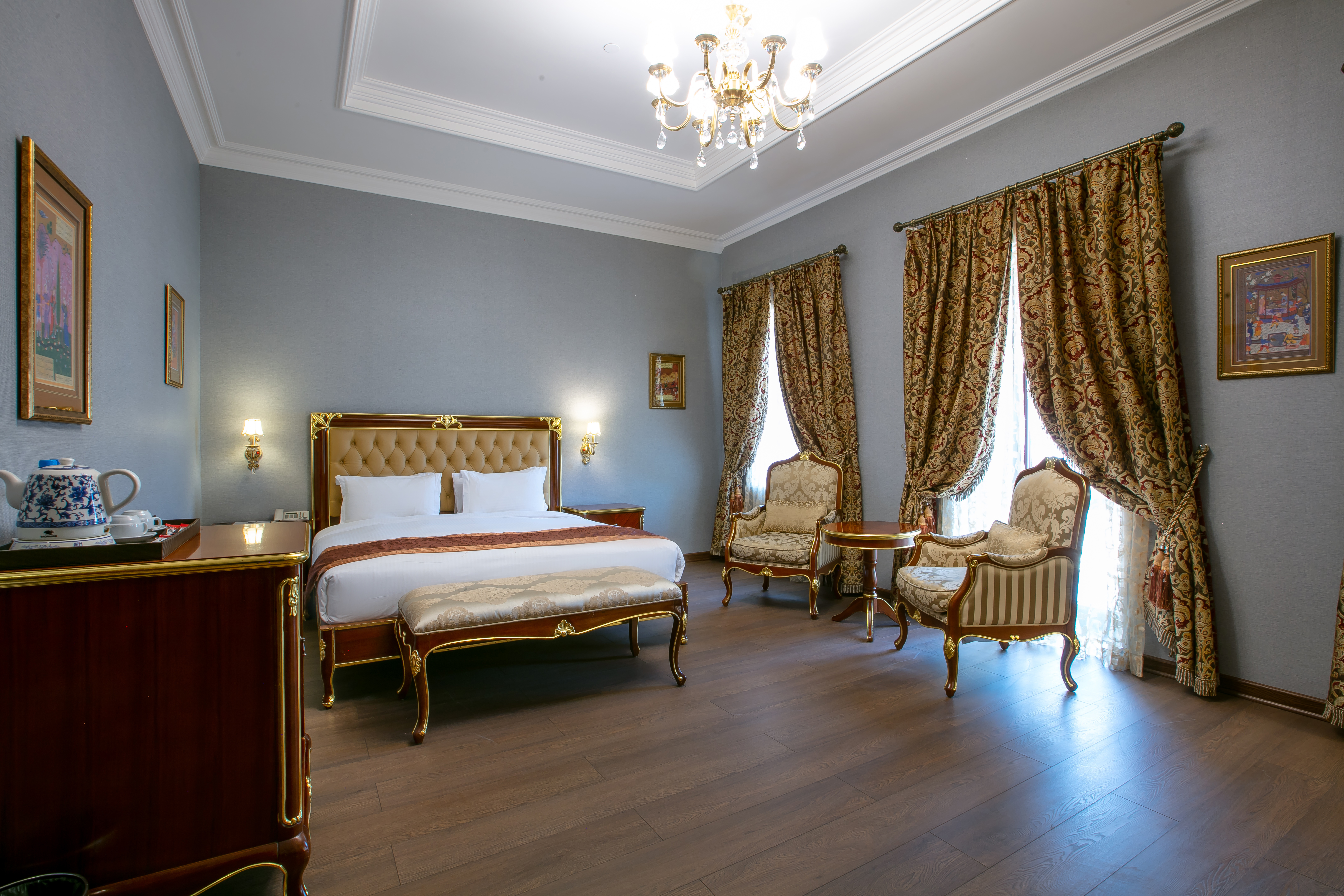 JUNIOR SUITE ROOM