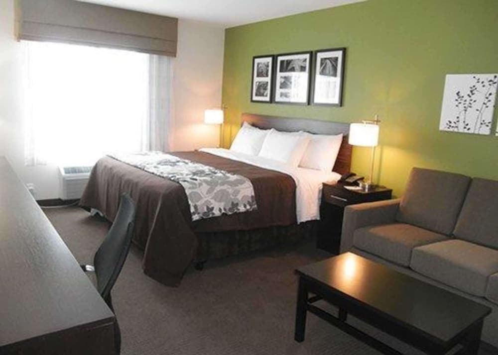 Sleep Inn & Suites Belmont / St. Clairsville 7/45