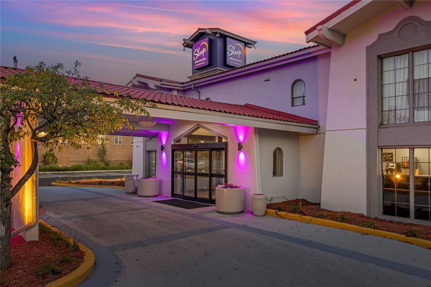 Sleep Inn & Suites Merrillville, IN 23/24