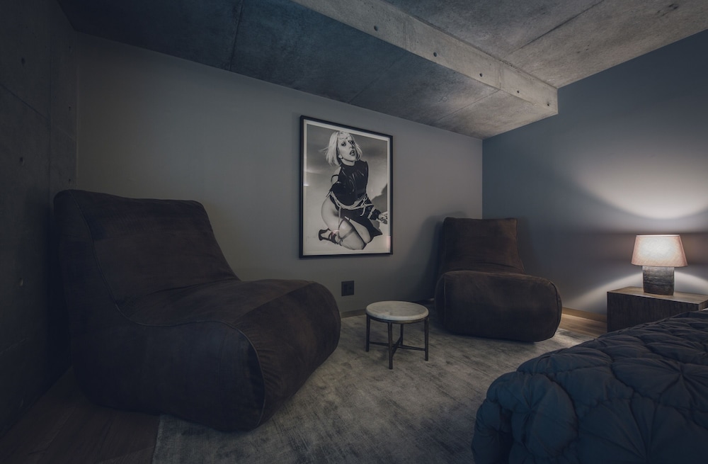 Node Hotel 37/50