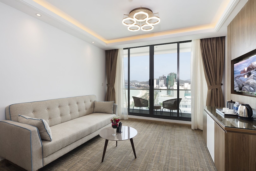 Comodo Nha Trang Hotel 32/50