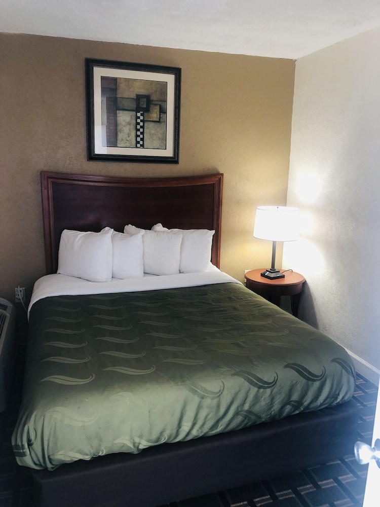 Quail Inn and Suites Myrtle Beach 16/43