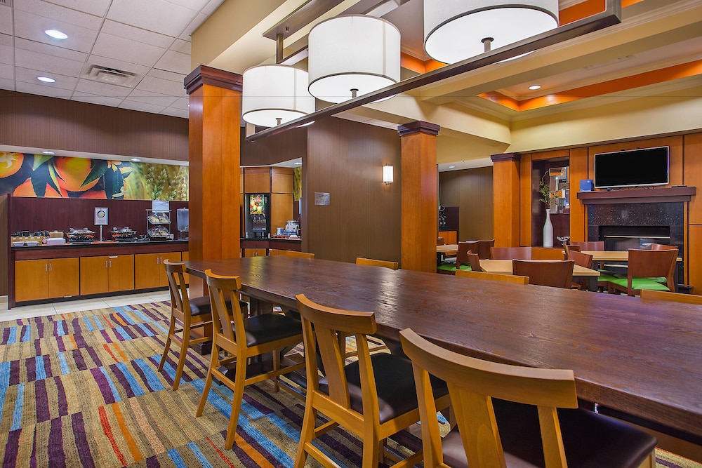 Fairfield Inn & Suites Cookeville 6/35