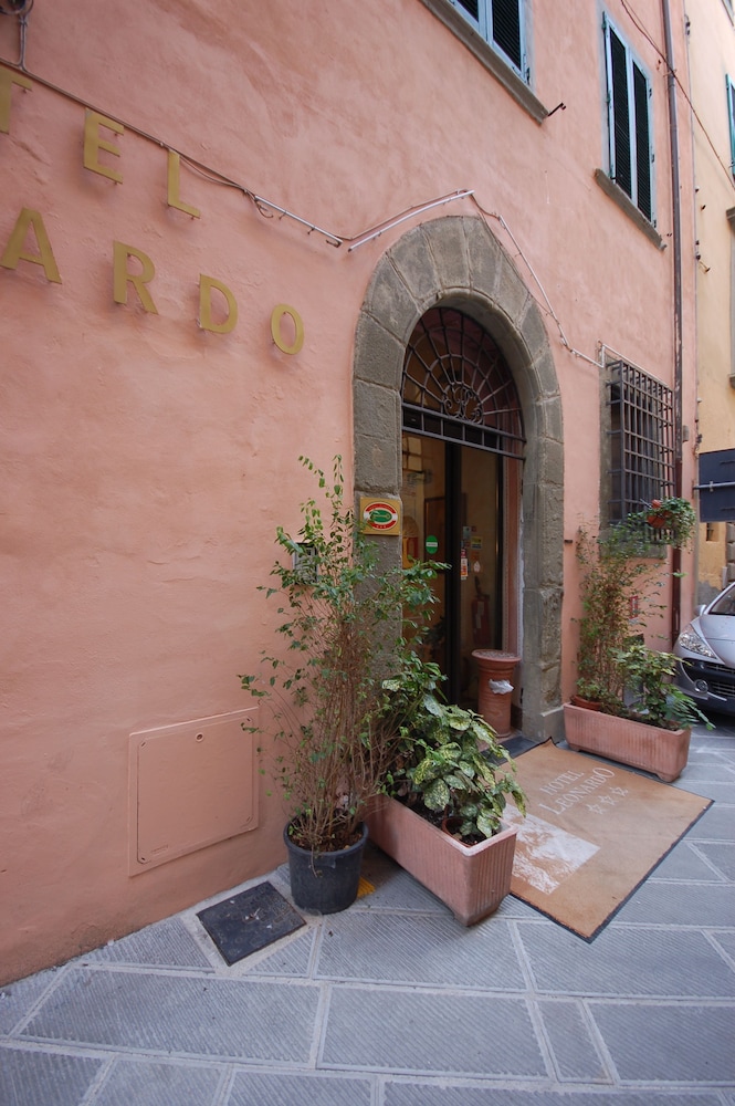 Leonardo Hotel in PISA