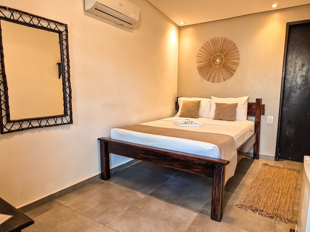 SUITE, DOUBLE BED