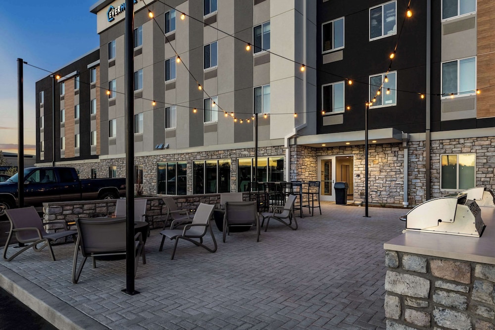 Everhome Suites Nampa Boise 27/32