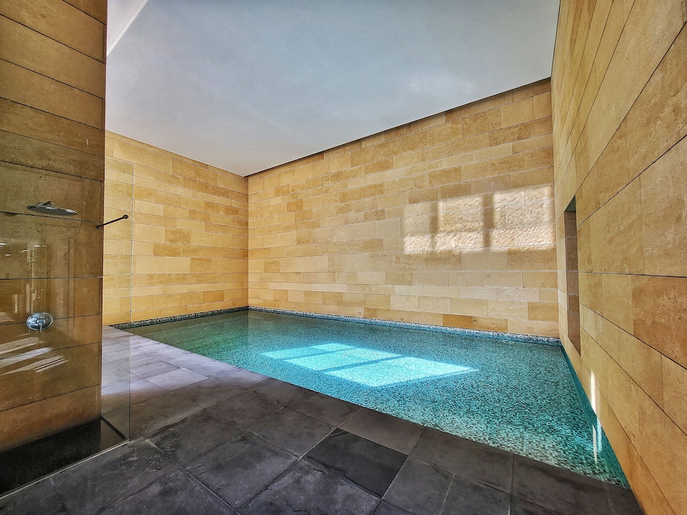 Monot Suites Beirut 20/50